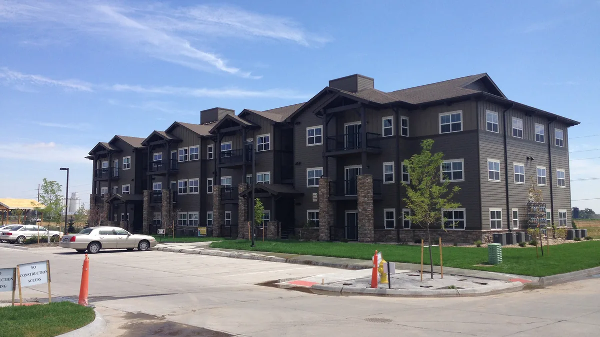 Lodge Pole Creek Apartments, Sydney NE